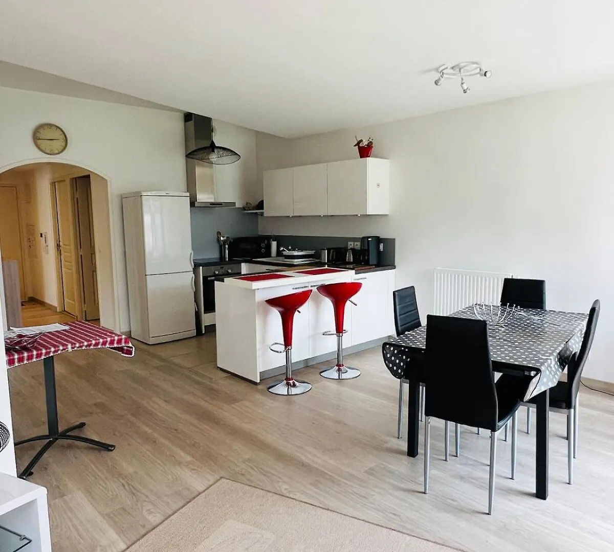 Residence 3 Bord Du Lac Logement T3 Piscine Spa Aix-les-Bains Appartamento
